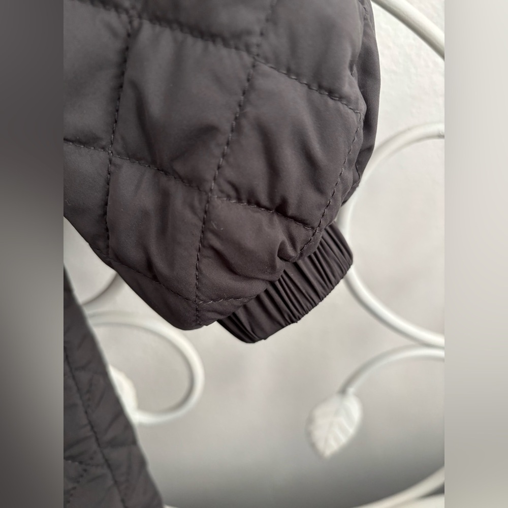 Bernardo Women's Environmentally-Conscious Titan-Grey-Black Quilted Swing Jacket - Picture 5 of 11